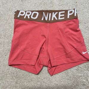 Women's Nike Pros - Pink